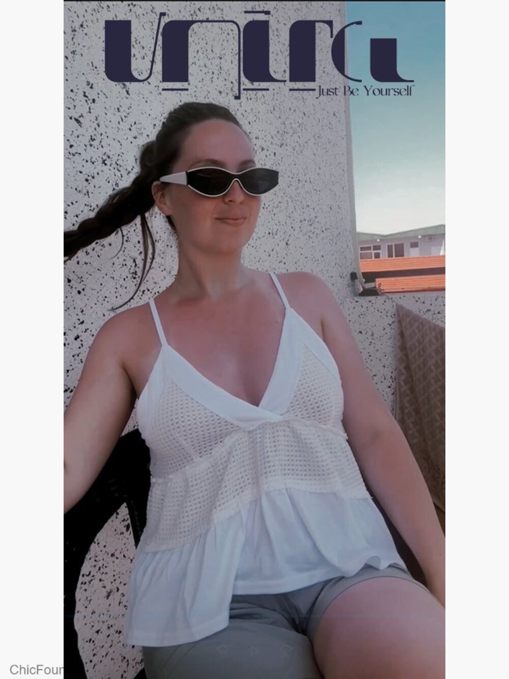 Sleeveless Peplum Babydoll Tank Top with V-Neck and Ruffle Hem - Picture 6 of 7